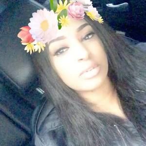 Meet your Posher, Daisha